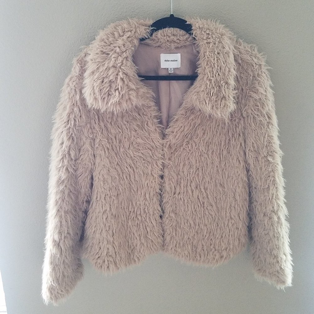 Furry/Plush/Teddy Jacket/Coat - Beige/Tan - M